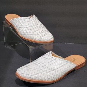 Seychelles Places to Go White Mules Women's Size 8.5 Basket Weave Slip On Flats